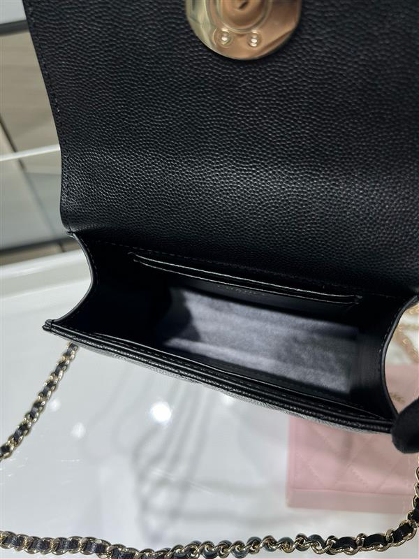 2026131221855398 700